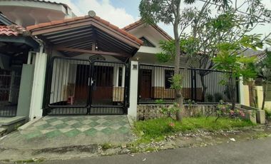 xyiwr.Rumah Jl Jemursari Siap Huni Hadap Utara Listrik 2200