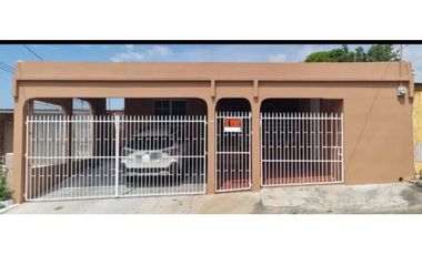 SE VENDE CASA REMODELADA EN CERRO VIENTO
