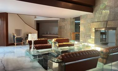 Casa en calle cerrada en Venta en Jardines del Pedregal