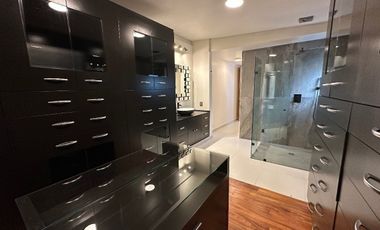 Casa en calle cerrada en Venta en Jardines del Pedregal