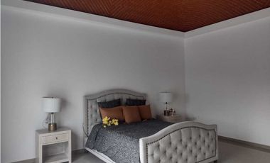 VENTA DE CASA CON ALBERCA JIUTEPEC MORELOS