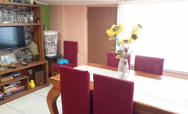 Venta Casa La florida, 3 dormitorios, a pasos de Departamental