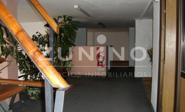 Importante local comercial en esquina, zona céntrica