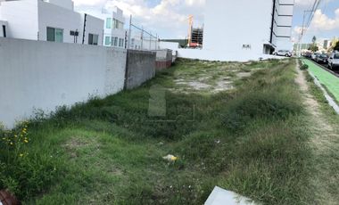 Terreno comercial en renta en Colinas del Cimatario, Querétaro.