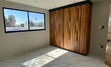 Casa en Fraccionamiento en Lomas de Atzingo Cuernavaca - ROQ-1189-Fr