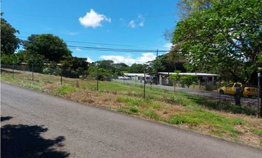 Sea Confiable Vende lote en La Chorrera (Alrededores de la Feria)