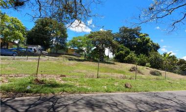 Sea Confiable Vende lote en La Chorrera (Alrededores de la Feria)