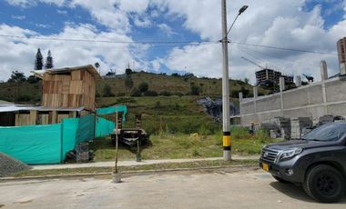 lote en venta en itaguí. Cod V4369