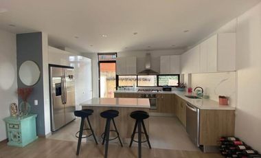 casa en venta en bosques de pinos. Cod V5059
