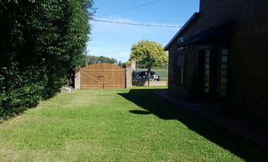 Vendo Hermosa casa con pileta, en pueblo esther. 1000m2. Oportunidad