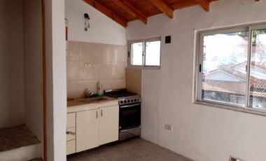 Departamento de 2 Ambientes en San Martín a una cuadra de Av. Balbin