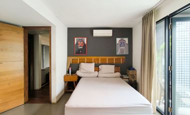 Rumah Hook 11 Menit ke Puri Indah Mall Siap Huni Hadap Utara J-44441