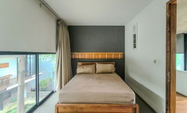 Rumah Hook 11 Menit ke Puri Indah Mall Siap Huni Hadap Utara J-44441
