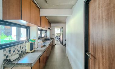 Rumah Hook 11 Menit ke Puri Indah Mall Siap Huni Hadap Utara J-44441