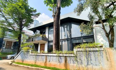 Rumah Hook 11 Menit ke Puri Indah Mall Siap Huni Hadap Utara J-44441