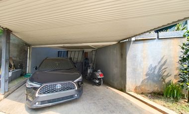 Rumah Hook 11 Menit ke Puri Indah Mall Siap Huni Hadap Utara J-44441