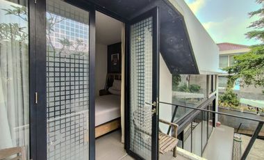 Rumah Hook 11 Menit ke Puri Indah Mall Siap Huni Hadap Utara J-44441