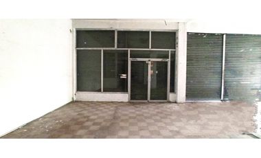 Se Alquilan Locales en Via España desde $1500, sobre via principal!!