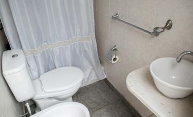 Casa en venta 4 ambientes con cochera y dependencia en Martinez