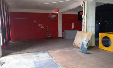 Local Comercia en centro de San Justo.