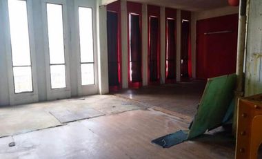 Local Comercia en centro de San Justo.