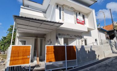 RUMAH SEMI VILLA HANYA 1,6M DENGAN 2LT DEKAT KAMPUS UNUD BALI