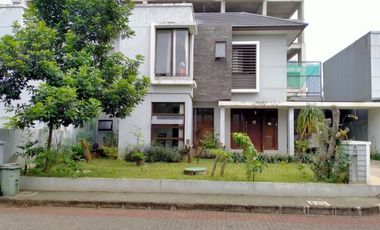 Town House di Cilandak dg Taman & Kondisi Furnished HSE-A0478