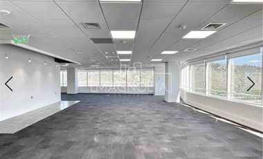 Arriendo amplia oficina vista despejada, El Golf, Las Condes