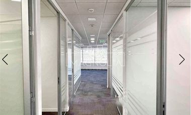 Arriendo amplia oficina vista despejada, El Golf, Las Condes