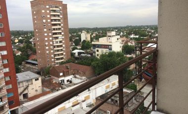 Departamento dos ambientes amplio, centro de San Miguel.