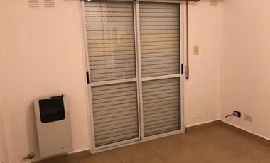 Departamento dos ambientes amplio, centro de San Miguel.