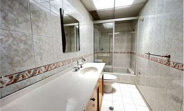 casa en arriendo en el pedregal-usaquén. Cod A8408298