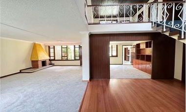 casa en arriendo en el pedregal-usaquén. Cod A8408298