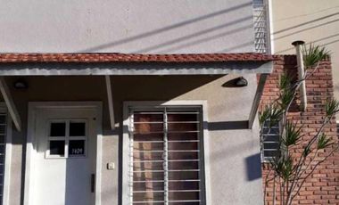 VENTA DUPLEX 2 AMBIENTES AMPLIOS CON PATIO EN RAMOS MEJIA