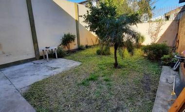 TRIPLEX  VENTA RAMOS MEJIA SUR 4 AMBIENTES