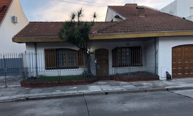 Chalet en Venta Ramos Mejia / La Matanza (A108 6669)