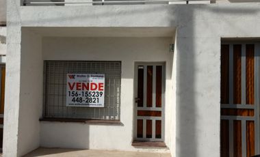 VENTA BARRIO BELGRANO ECUADOR 125 CASA 2 HABITACIONES 180 m2 CUBIERTOS 270m2 DE TERRENO