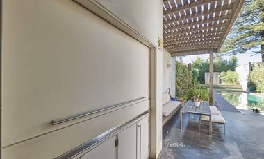 Casa / residencia 5 ambientes en venta - Barrio Parque
