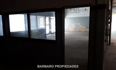GALPON SALIDA A DOS CALLES