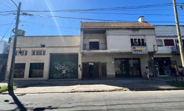 Casa con Departamento en venta en Tigre