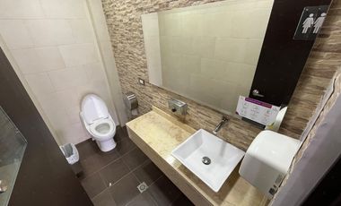 edificio en arriendo/venta en maldonado. Cod A5062