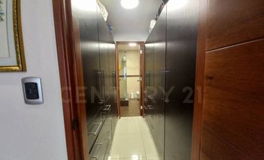 VENTA DE DEPARTAMENTO CASUARINAS SUR 175M2 SANTIAGO DE SURCO