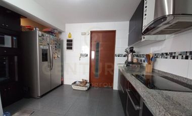 VENTA DE DEPARTAMENTO CASUARINAS SUR 175M2 SANTIAGO DE SURCO