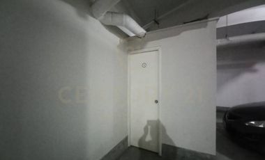 VENTA DE DEPARTAMENTO CASUARINAS SUR 175M2 SANTIAGO DE SURCO
