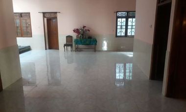 Rumah dijual kerten
