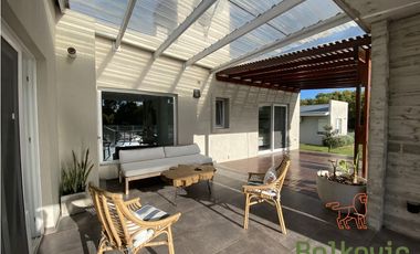 CASA EN VENTA EN COSTA ESMERALDA - RESIDENCIAL I 528