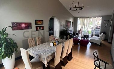 TUMBACO $ 225.000, VENDO HERMOSA CASA DE 177 M2, EXCELENTES ACABADOS