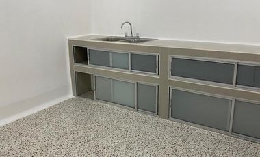 casa en arriendo en la riviera. Cod A1604