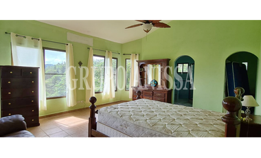 Oportunidad! Se vende casa en Altos del Maria Cod. 3185427