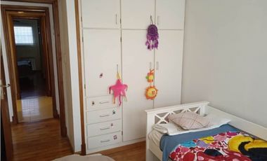 Casa 5 ambientes con garage.